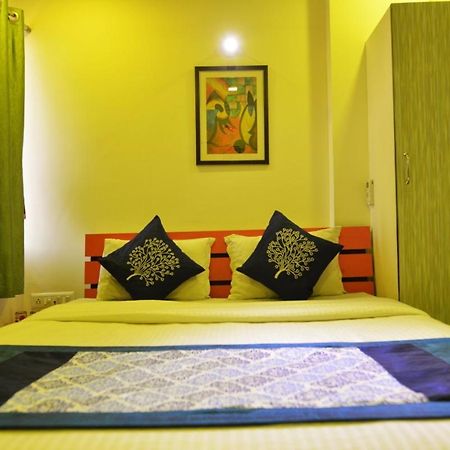 Hotel Royal Apple Ahmedabad Eksteriør billede
